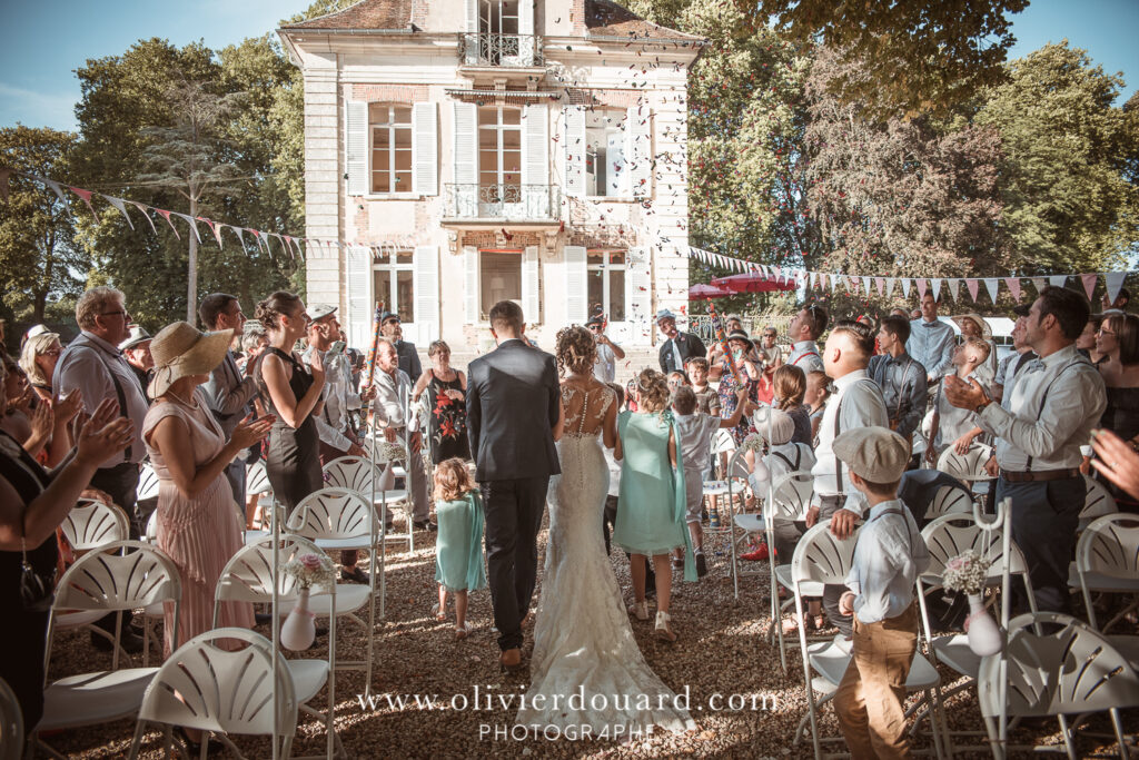 entrée des mariésMariage à l'italienne en Loire-Atlantique 