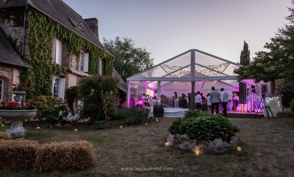 mariage intimiste à domicile en Normandie