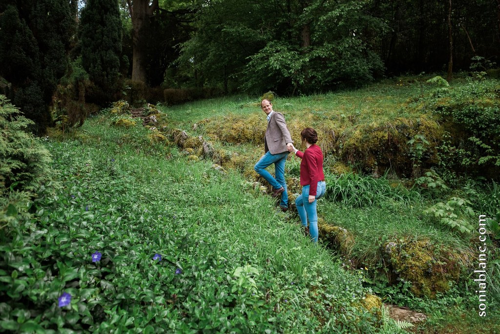 séance photo, séance photo en foret, photo de couple, verdure,  inspiration mariage 2021, inspiration mariage 2022, inspiration mariage 2023, le officiante de ceremonie aix en provence, officiante de ceremonie avignon, officiante de ceremonie luberon, officiante de ceremonie marseille, officiante de ceremonie provence, organisatrice de mariage aix en provence, organisatrice de mariage avignon, organisatrice de mariage luberon, organisatrice de mariage marseille, organisatrice de mariage provence, planner luberon, wedding, wedding planner aix en provence wedding planner marseille, wedding planner avignon, wedding planner provence