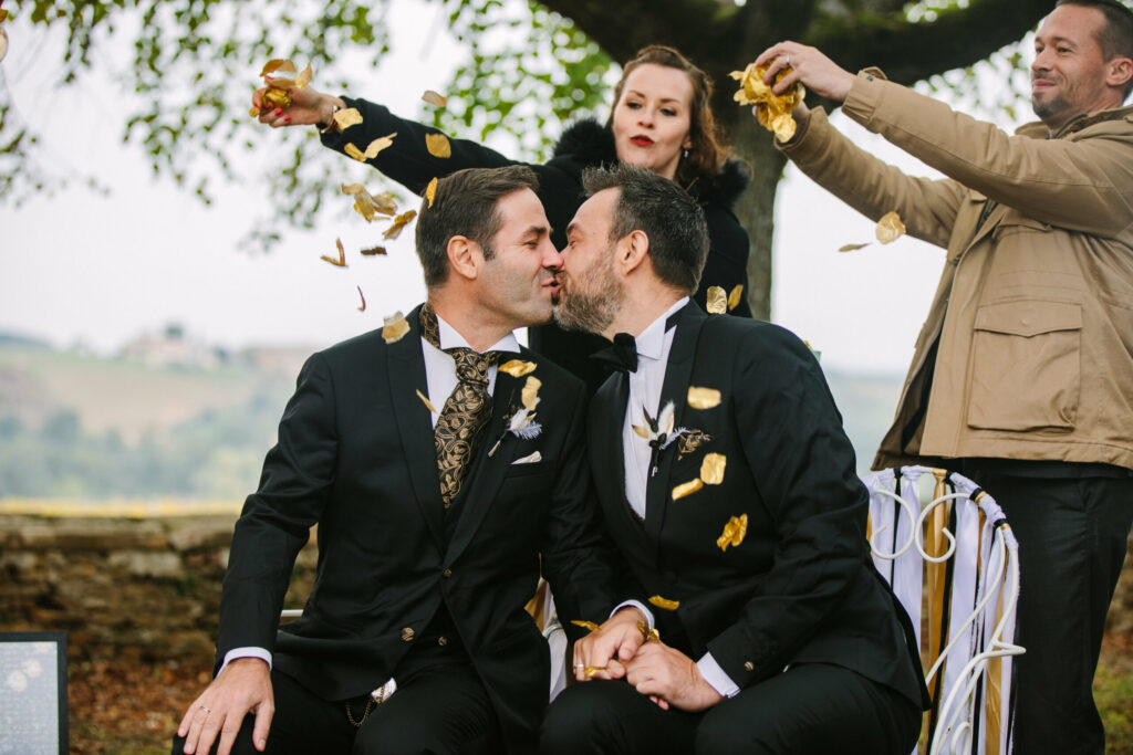 cérémonie laïque, cérémonie de mariage, cérémonie. mariage, lancé de cérémonie, lancé de mariage