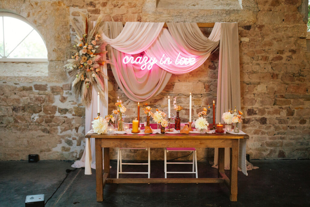 table des mariés terracotta décoration de table terracotta décoration table mariage camel nude