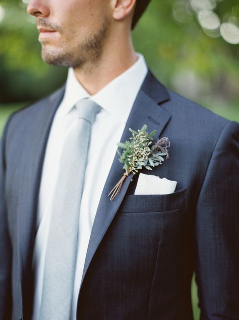 Choisir son costume de mariage - accessoires