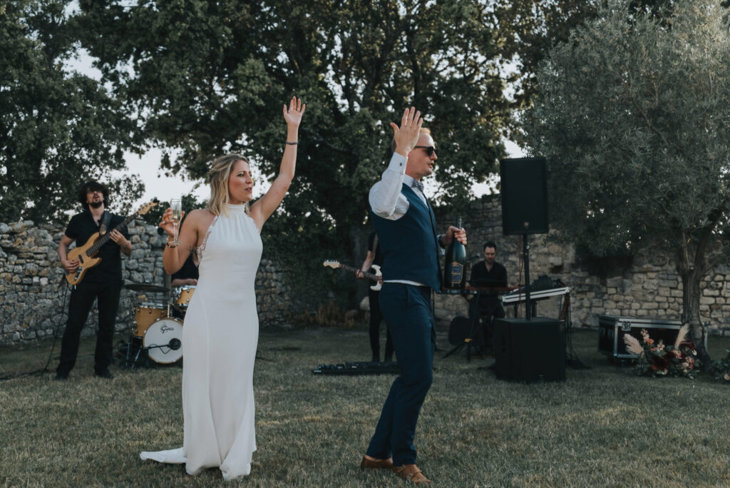 Ambiance, cocktail, mariés, musicien, célébration