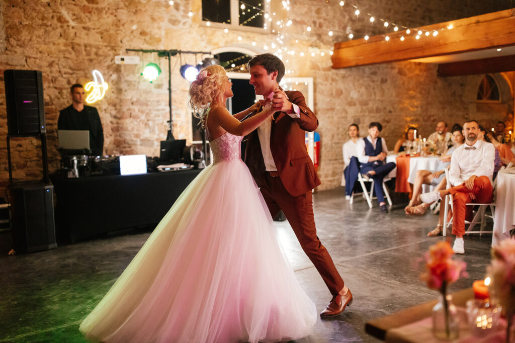 dday wedding planner, dday wedding planner lyon, dday wedding planner rhône, wedding planner rhône alpes, wedding planner france, organisatrice de mariage, organisation mariage, organisatrice d'événement, mariage france, mariage lyon, mariage france, mariage rhône, musique mariage, chanson mariage, musique entrée de cérémonie, musique sortie de cérémonie, musique entrée de salle, musique première danse, wedding first dance, wedding songs, wedding music, wedding playlist