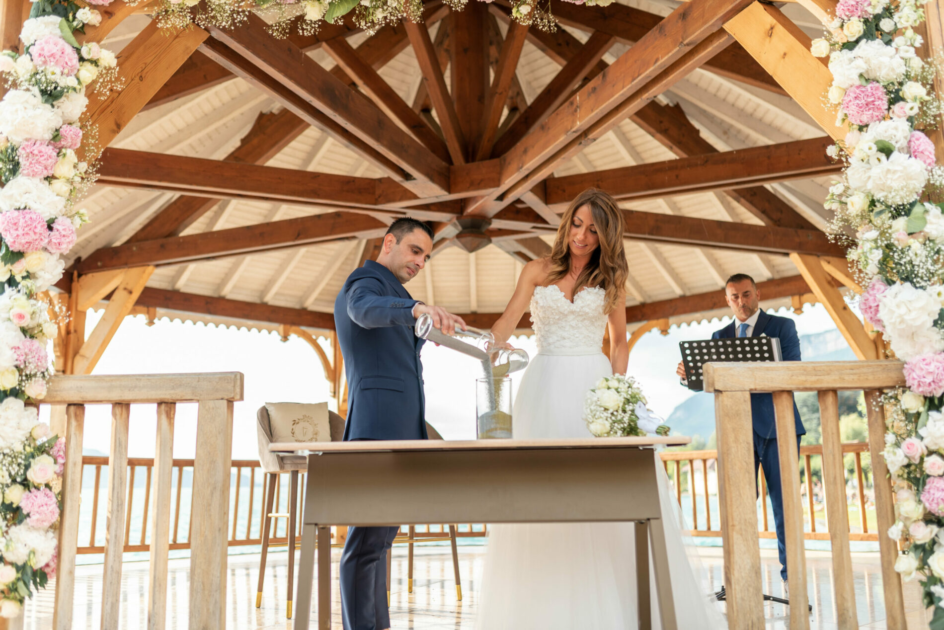 rituel d'union, rituel du sable, cérémonie laïque. Idées de rituels d'union pour votre cérémonie laïque