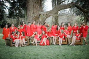 mariage Nikola et laura, wedding planner nikola et laura, wedding planner en robe rouge, wedding planner en red dress