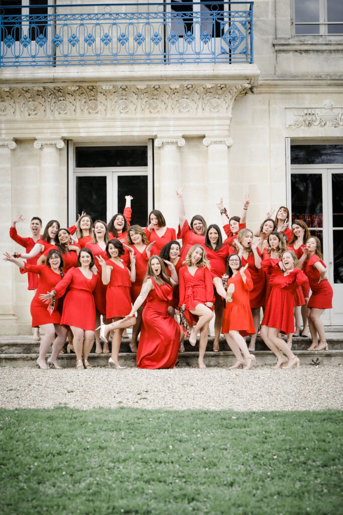 mariage Nikola et laura, wedding planner nikola et laura, wedding planner en robe rouge, wedding planner en red dress