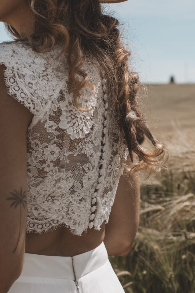 tendances de mariage 2023, robe de mariée 2023, wedding planner aix en provence, wedding planner aix-en-provence, wedding planner provence, wedding planner luberon, robe de mariage, crop top, robe de mariée, tendance mariage, wedding day, dress code mariage, mode mariage, dday, planner, wedding planner, bridesmaid, demoiselles d'honneur, robe demoisselles d'honneur, organisation mariage, dress code mariage, tendances mariage, mariage en provence, robe de mariée tendance, tendances de mariage 2023, inspo mariage 2023, mariage 2023, composition florale XXL mariage, wedding planner, organisation de mariage, provence, mariage luberon, mariage lamothe du rhone, wedding planner saint paul trois chateaux , wedding planner drome provencale,