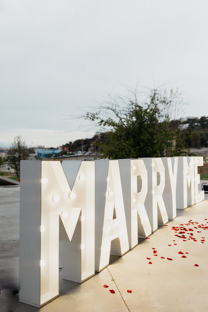 Event planner corporate, organiser un anniversaire d'entreprise, organiser un shooting photo, organisation évènementielle, fête de noel d'entreprise, noel, jour de l'an, paques, halloween, journée internationale des droits des femmes, team builgin, team building saint paul trois chateaux, team building aix en provence, event planner, corporate event planner