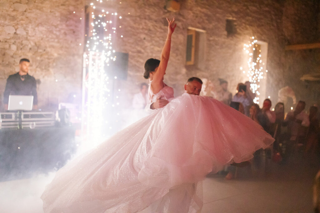 se marier le 31 décembre en provence, wedding planner aix en provence, wedding planner aix-en-provence, wedding planner provence, wedding planner luberon, mariage jour de l'an, mariage 31 décembre, fêter le 31 décembre, fêter le reveillon, se marier le 31 Décembre en Provence, mariage d'hiver, Provence, coordination de mariage , organisation de mariage, wedding planner, D Day Wedding Planner, D Day Wedding planner Provence, wedding planner luberon, wedding planner aix en provence, wedding planner provence, wedding planner avignon, mariage hors saison, mariage hivernal, lumière, noël, événement, nouvel an, mariage et nouvel an, feu d’artifice, réveillon et mariage dé