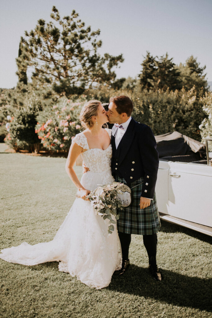 mariage surprise, irish wedding, irish wedding south of france, wedding planner english speaker, wedding planner , organsatrice de mariage, porter un kilt à son mariage, kilt mariage 