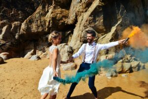 Mariage au soleil fumigènes