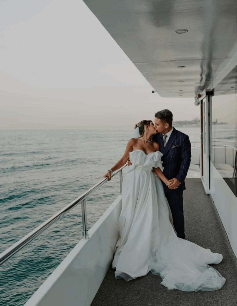 Mariage bateau mer