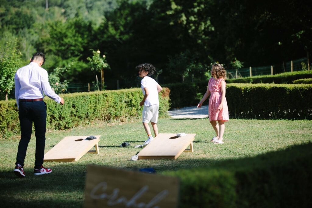 Les animations pour Vin d'Honneur, jeu, animer, mariage, invités, enfants, herbe, jeux en bois