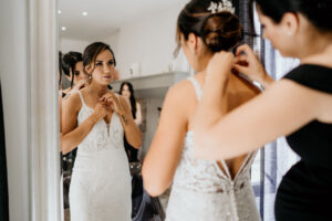 Habillage de la mariée