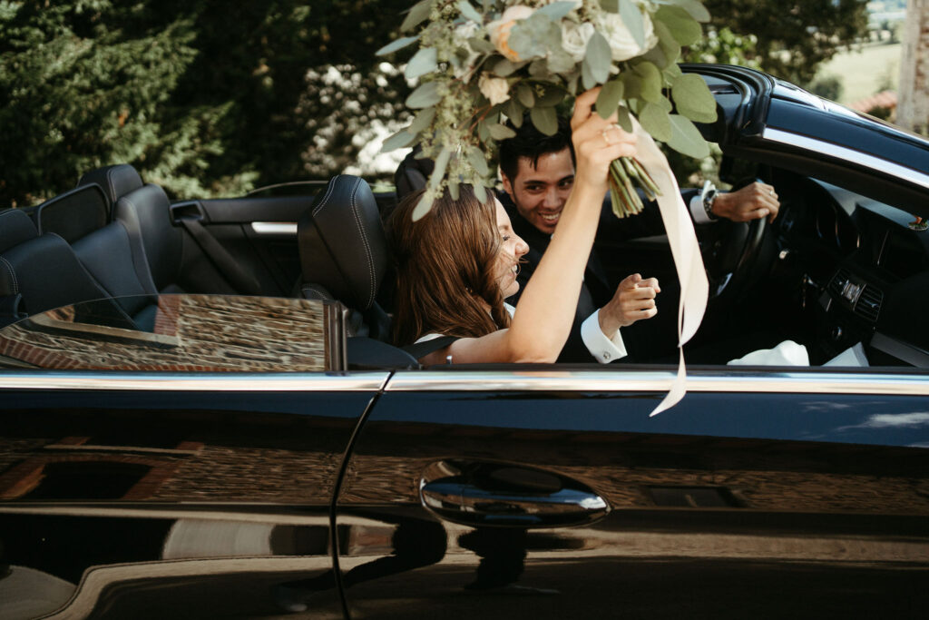 mariage Loire, mariage campagne, mariés heureux, bouquet fleurs, D Day Wedding Planner, D Day Wedding Planner Lyon, mariage Lyon, Wedding planner Loire