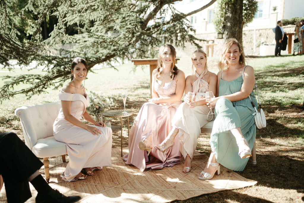 invité, témoins, demoiselle d'honneur,