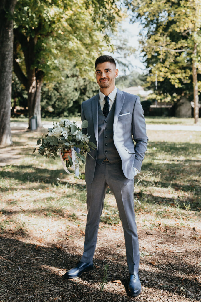 Tenue idéale de mariage: Marié en costume 