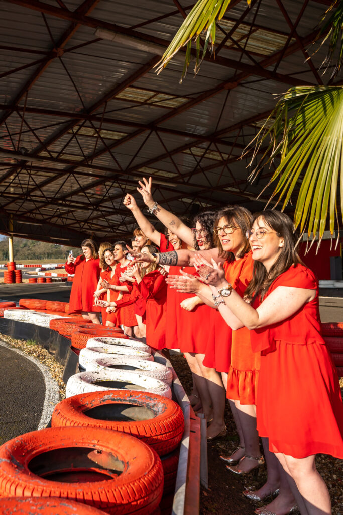 red dress, D Day Wedding Planner, mille mariages, rouge, sororité