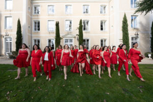 red dress, robe rouge, wedding planner,