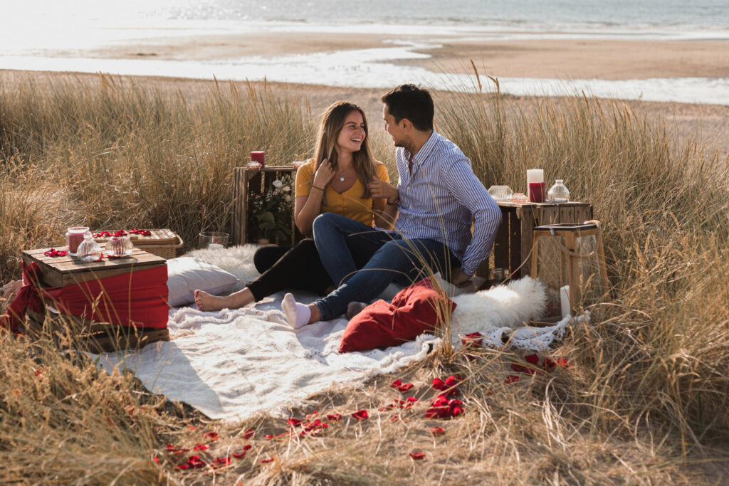 photo a la plage, demande en mariage, des photos pour le faire part, faire part de mariage, wedding planner provence, wedding planner luberon, wedding planner avignon, wedding planner bien noté, wedding planner drome