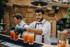 mariage, cocktail, boissons, bar à cocktail, barman, mixologie, mixologue