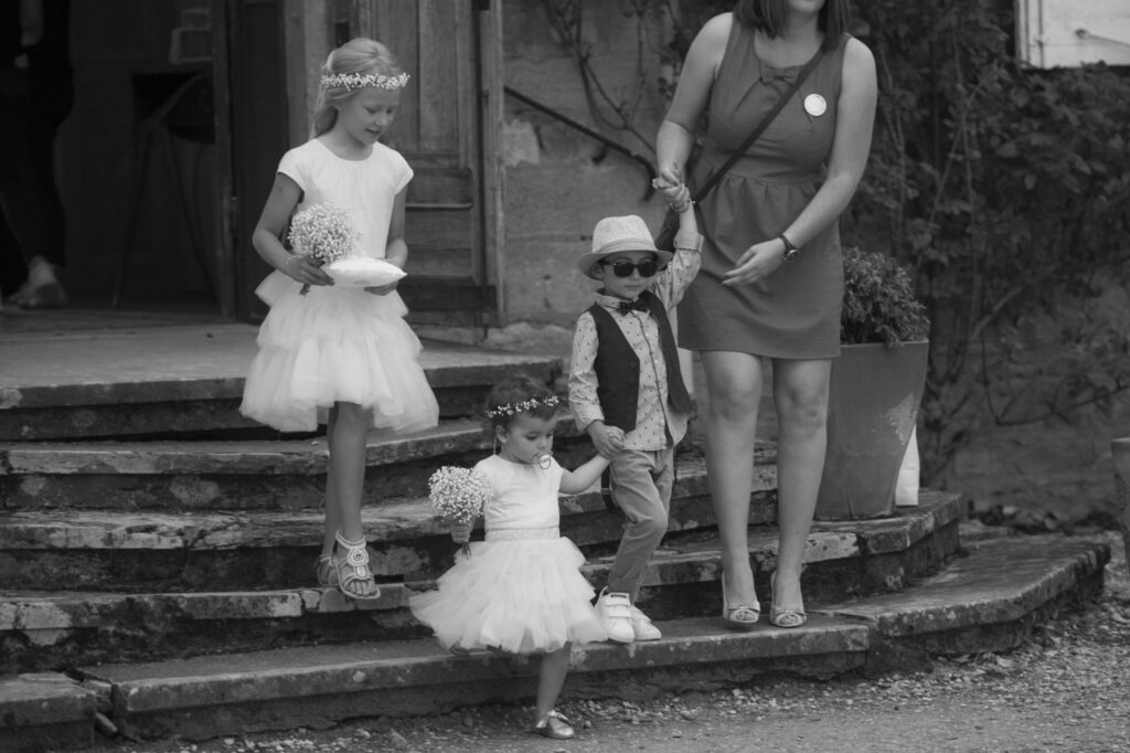 Il est primordial que nos invités, petit et grands passent une bonne soirée. Les enfants s’amusent pendant que leurs parents profitent de la soirée.