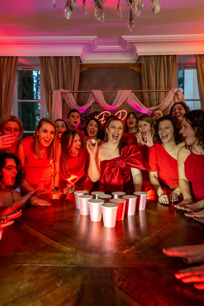 robe de soirée, robe rouge, red dress, robes rouges, femmes, party, wedding day, wedding party, wedding planner, organisation