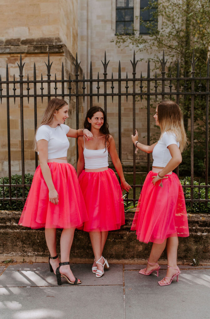 demoiselle d'honneur, ,dress code, pink, rose, discutions, sortie de cérémonie, tutu rose