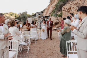 plage, mariage a la plage, mariage, mariage en bord de mer, décoration de mariage, cérémonie de mariage, cérémonie laïque, cérémonie religieuse, cérémonie a la plage, cérémonie en bord de mer
