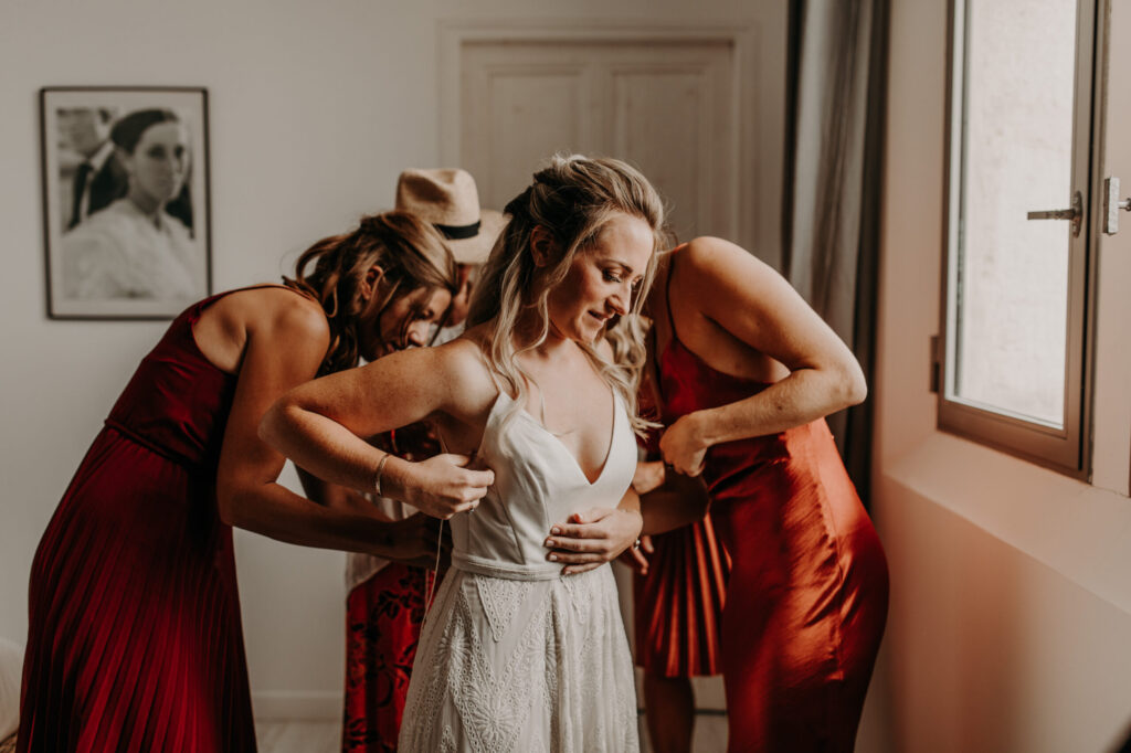 Témoins, team de la mariée, demande témoin, préparatifs, robe blanche, robe terracotta, demoiselle d'honneur, témoin, bridesmaid