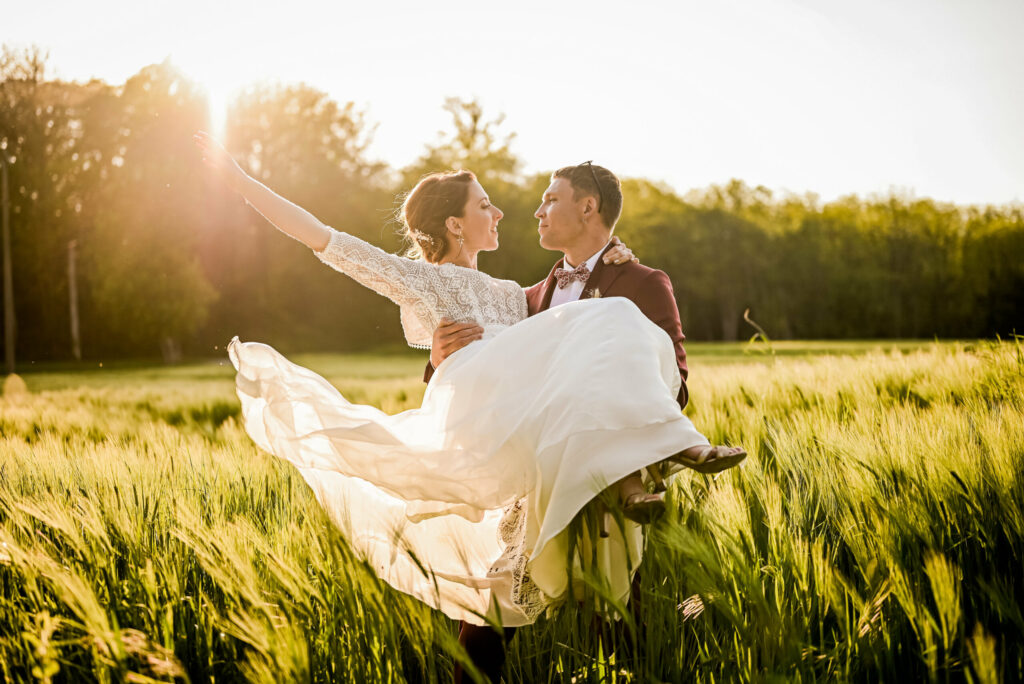 séance couple, champ de blé, campagne, nature