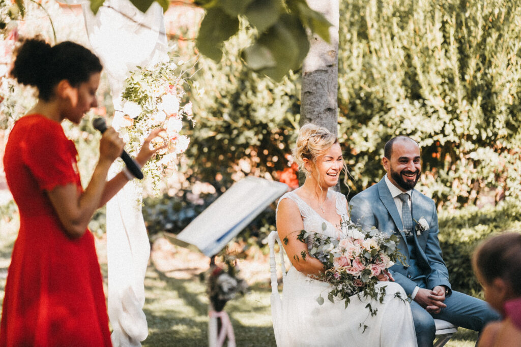 officiante de cérémonie laique, cérémonie laique, mariage dans l'hérault, mariés