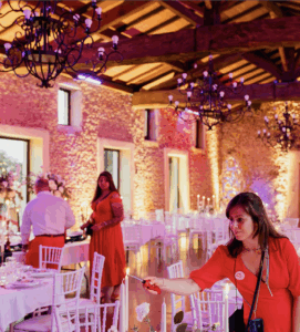 installation de salle, décoration diner, bougie, équipe D Day