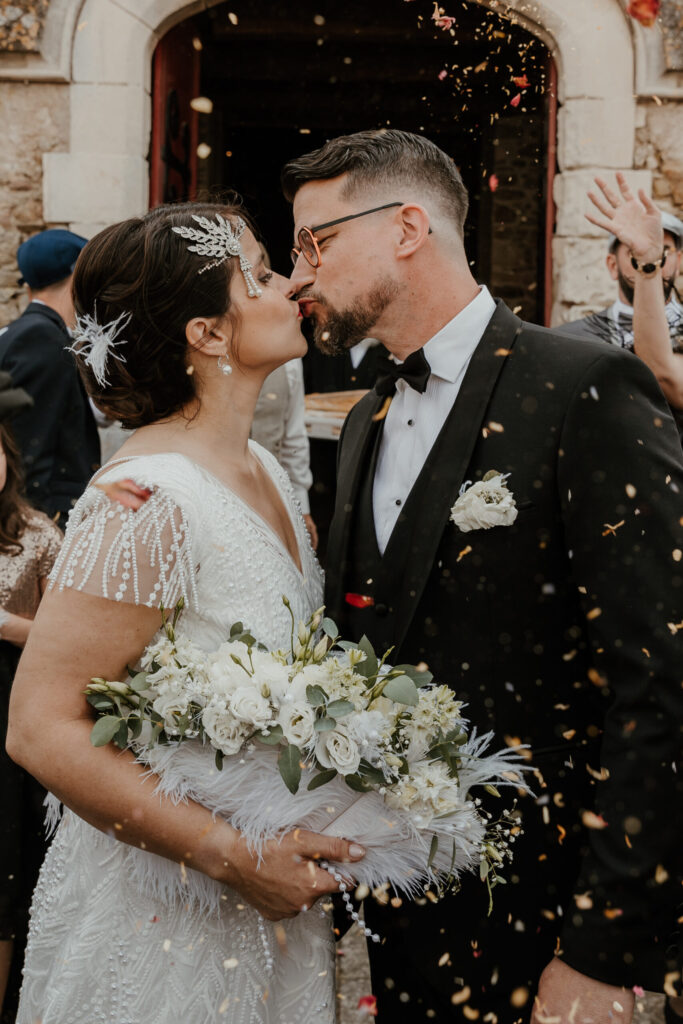 mariage année 20, rétro, perle, plume, mariage vintage