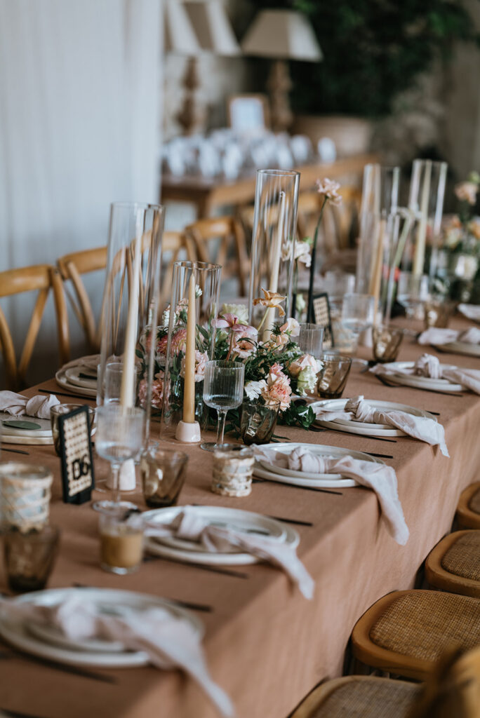 décoration chic, décoration rose, décoration dans un beau domaine, decoratrice- fleuriste