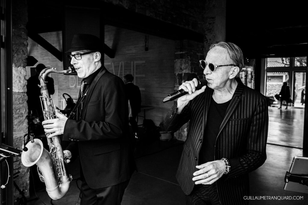 groupe de musiques, musique, saxo, saxophone, chanteur, groupe