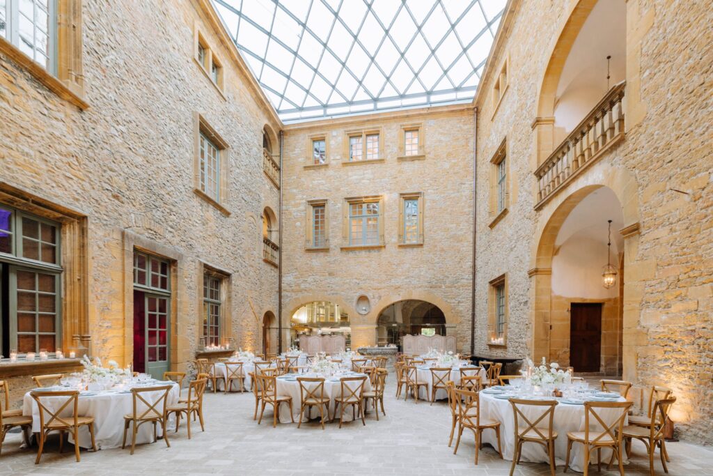 salle de mariage, décoration de salle, chateau, vie de chateau