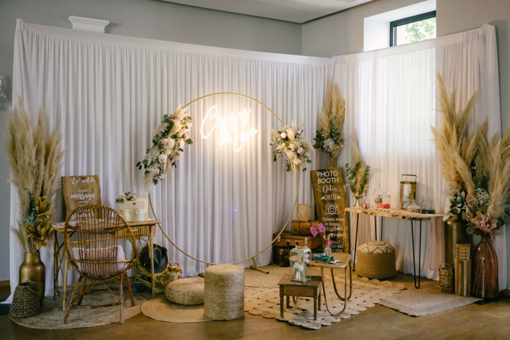 décor photobooth arche livre dor urne cagnotte décoration pampa rotin jutte, Choisir le thème de son mariage