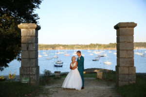 mariage bord de l'eau bateau couple mer