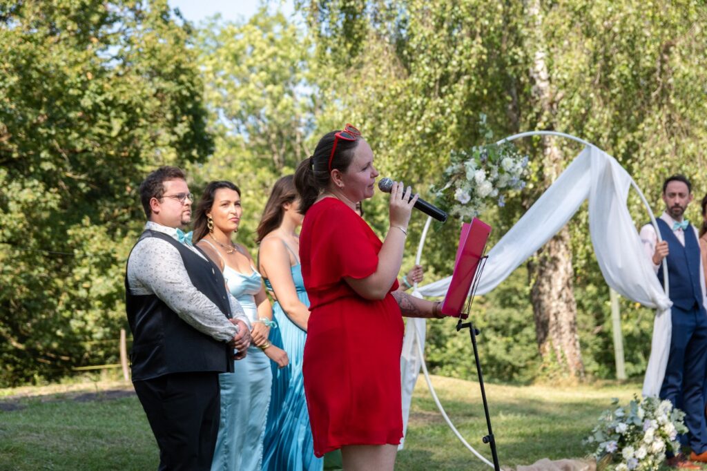 Cérémonie, cérémonie laïque, officiante, célébrante