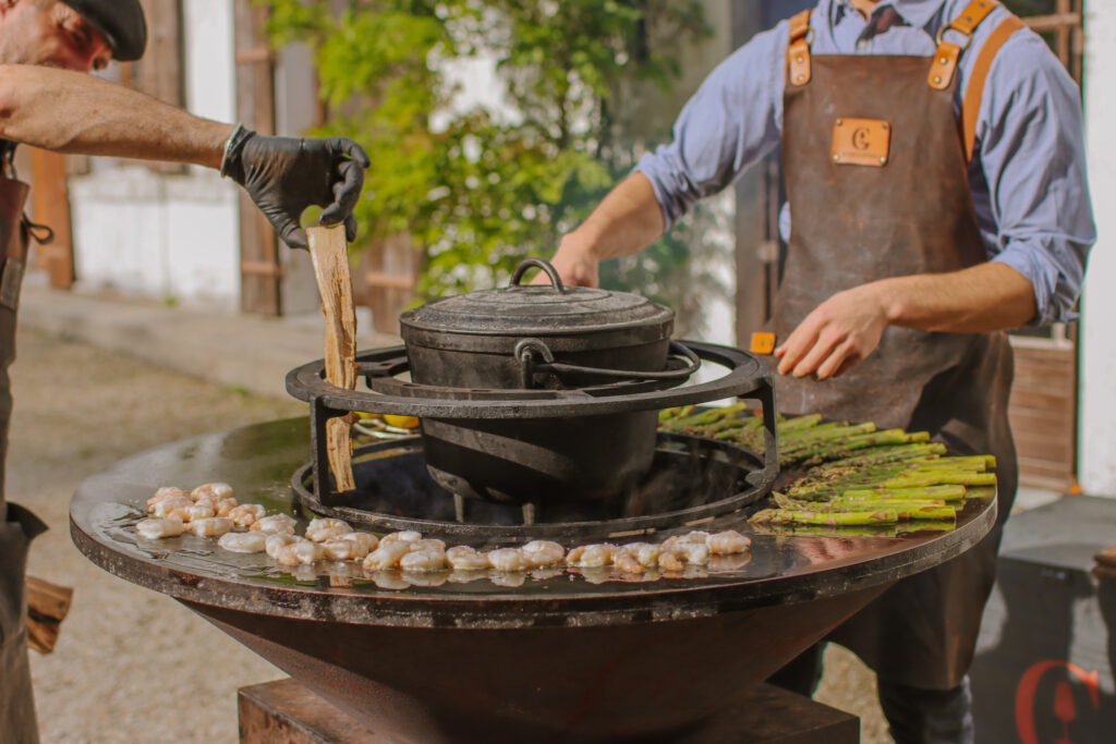 Bbq, barbecue, asperges, viande, saucisse, cocktail décontracté, repas décontracté, plancha, grill, Mariage en plein air