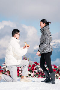 Proposal planner snow mountain proposal demande en mariage dior chanel bague