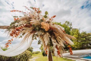 arche de cérémonie, terracota, fleurs séchées, pampa, nature, cérémonie laïque, union