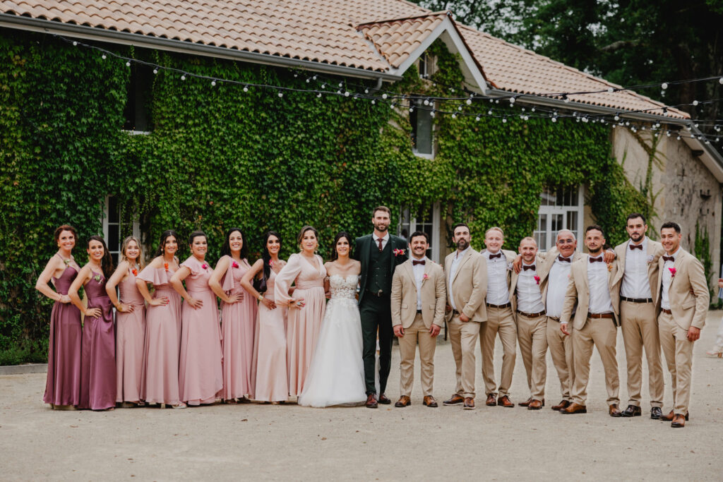 cortège demoiselle d honneur rose garçons d honneur beige