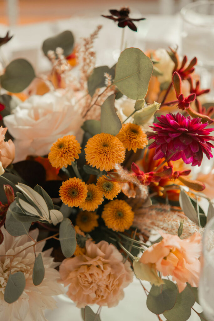 mariage automne, fleurs, décoration de table, décoration de table d'automne, mariage chic, mariage dordogne