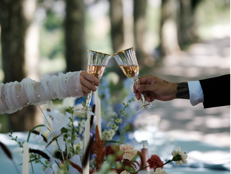 Manche de robe de mariée , mariée, mariée, perles, smocking,