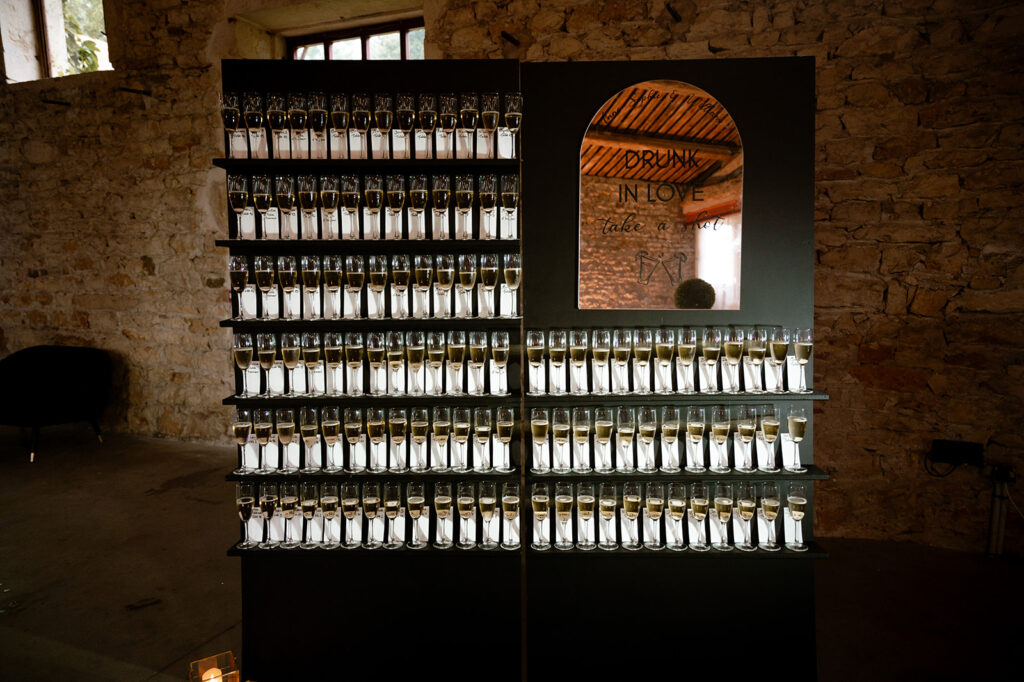 Le noir pour un mariage à Dijon