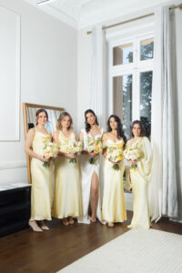 Mariée, avec ses demoiselles d’honneur, robe de demoiselle, d’honneur, Yellow butteur,